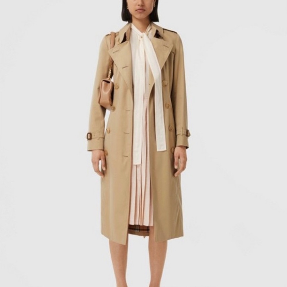 NWT! Burberry Trench Coat - Chelsea Long